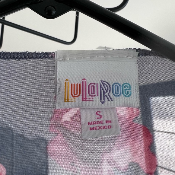 Lularoe Shirley kimono cover cardigan gorgeous floral - Picture 2 of 3